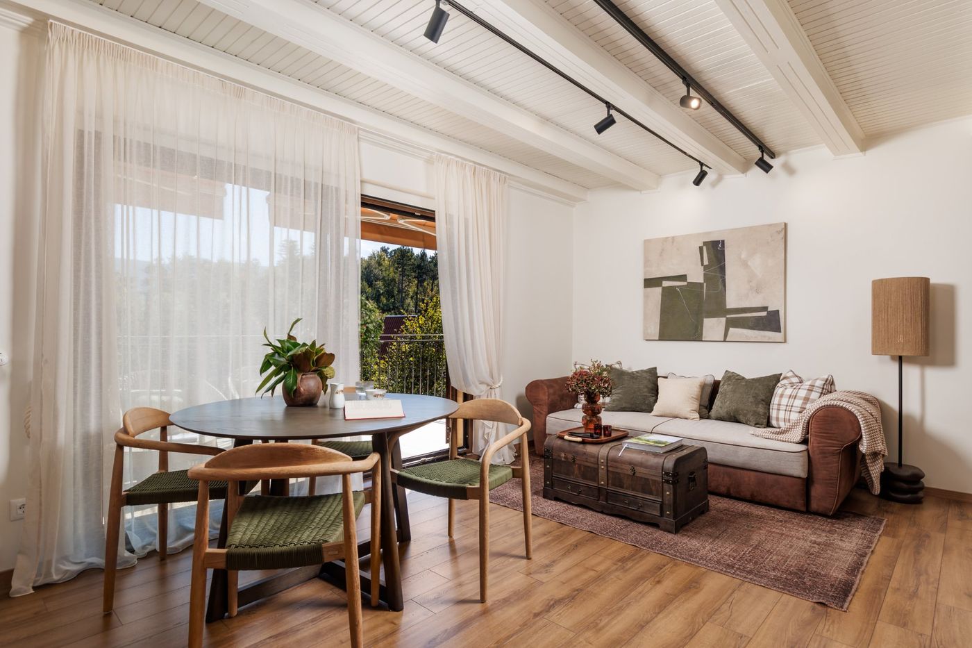 Konoba with stone fireplace and pizza oven